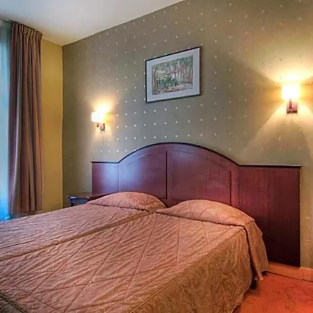 Le Faubourg Opera 2*