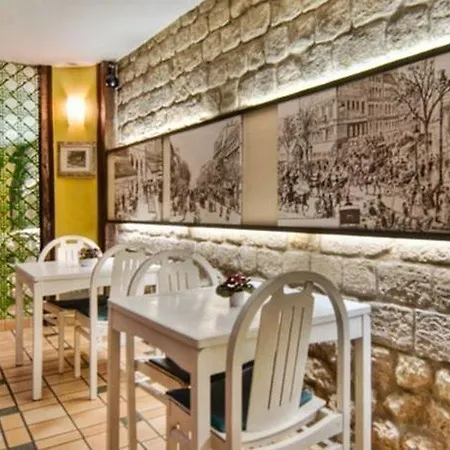 Le Faubourg Opera 2* Párizs