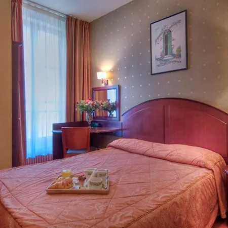 Le Faubourg Opera Párizs