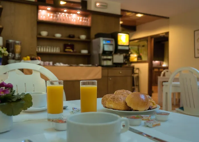 Le Faubourg Opera Paris