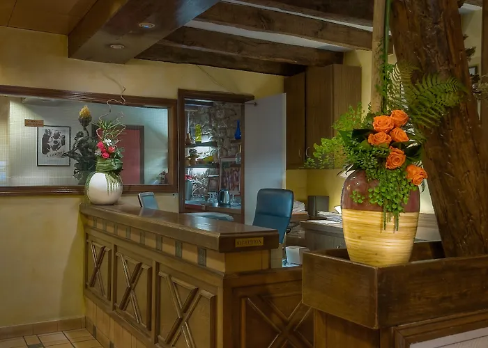 Le Faubourg Opera Paris