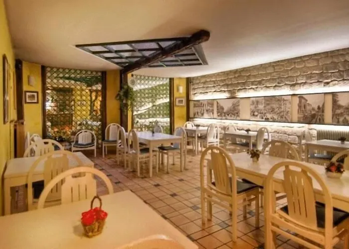 Le Faubourg Opera מלון 2*