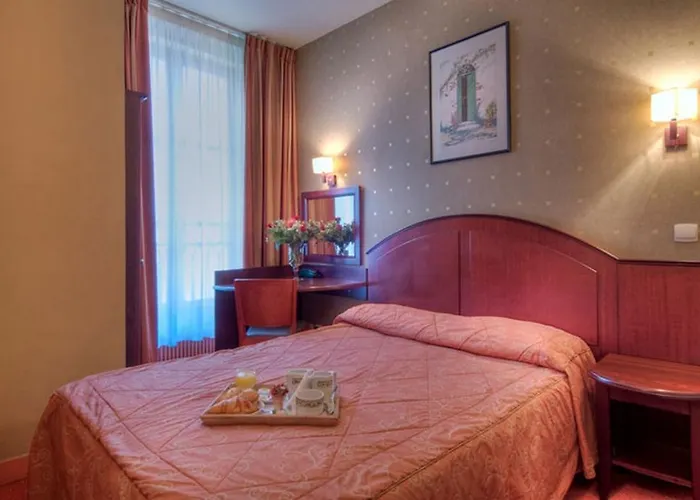 Le Faubourg Opera Paris