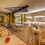 Le Faubourg Opera Szálloda 2*